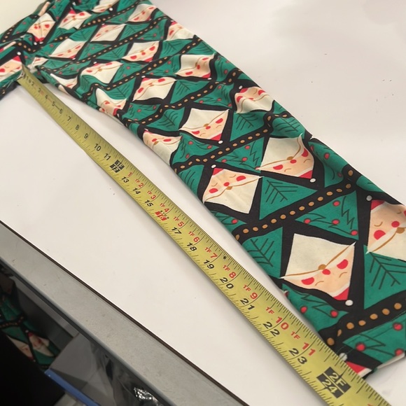 LulaRoe Christmas Geometric SANTA CLAUS Print LEGGINGS *One Size* - Picture 6 of 6